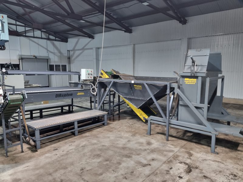 Бункер квадратный приемно-падающий 1.5м3 БКПП-1.5 купить