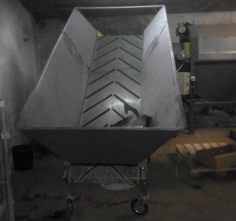 Бункер квадратный приемно-падающий 2.5м3 БКПП-2.5 купить