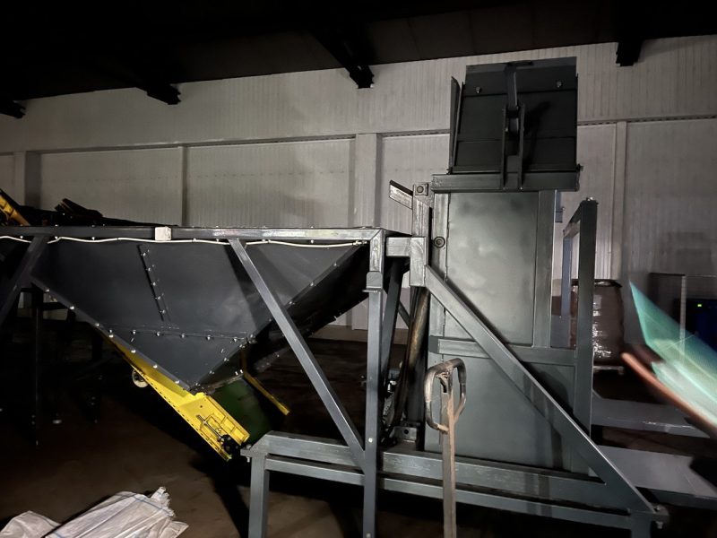 Бункер квадратный приемно-падающий 1.5м3 БКПП-1.5 купить