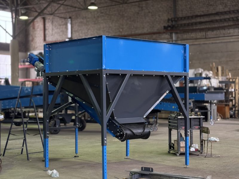 Бункер квадратный приемно-подающий 1.5м3 , 2.5м3